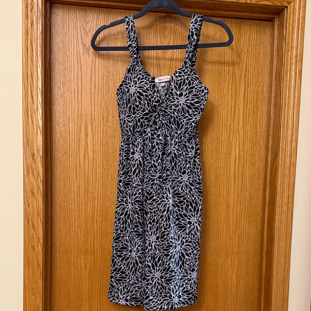 Chic Black and White Floral Midi Dress